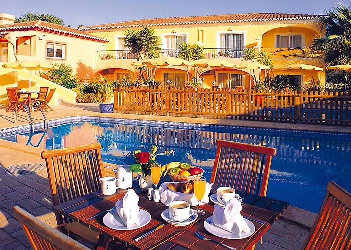 Costa d'Oiro Ambiance Village